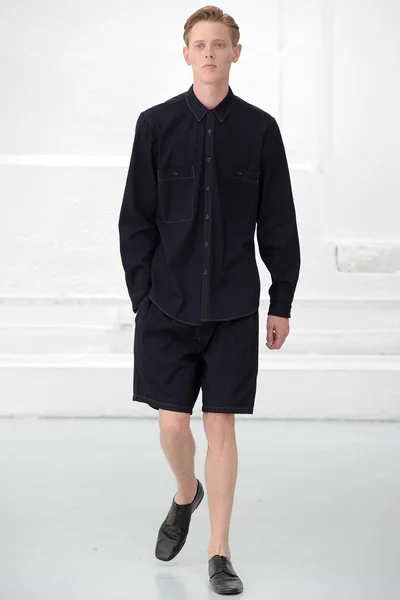 Look 13